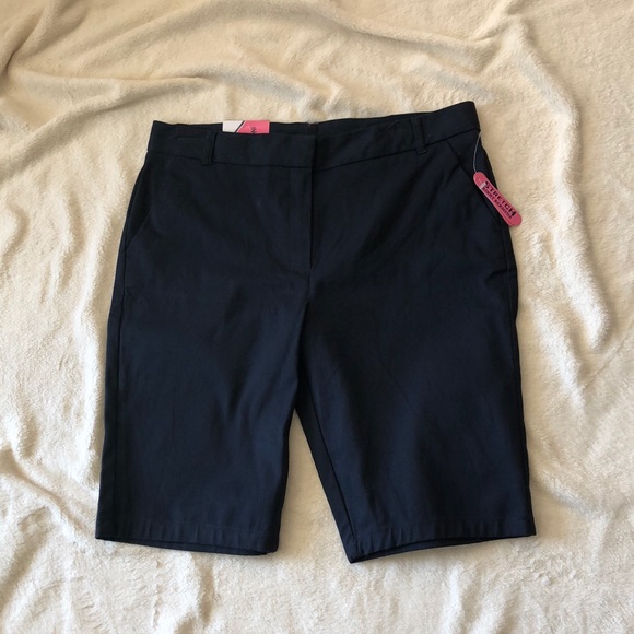 Izod adjust waist navy shorts - Picture 1 of 8